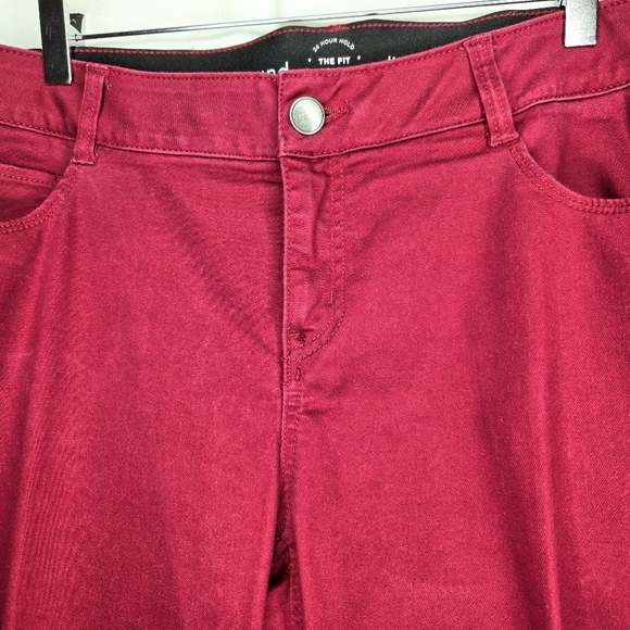 Westbound Woman dark red jeans. 14W - Picture 7 of 11
